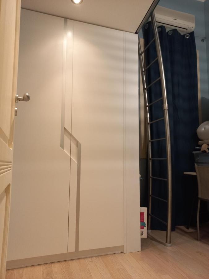 Interno10 Apartament
